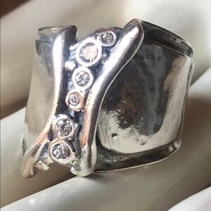 Silpada Ring R1441 Retired Silpada Zirconia ring With 6 cubic zirconia's size 8